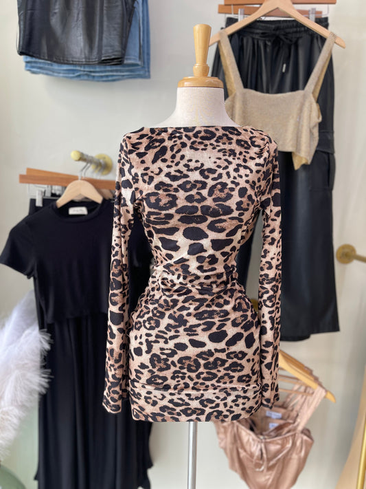 Long sleeve leopard dress 🐆